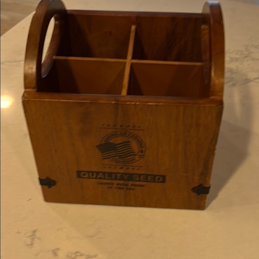 Utensil caddy